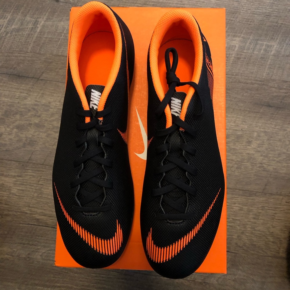 Nike new men’s size 9 with original box